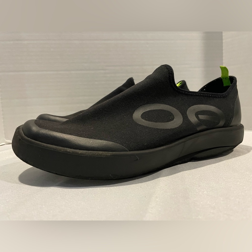 OOFOS Men's Black OOmg Mesh Low Shoe Slip On Sneakers Size 11